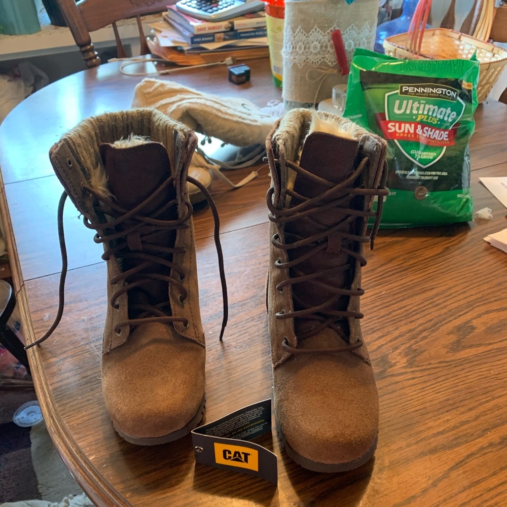 CAT women’s boots